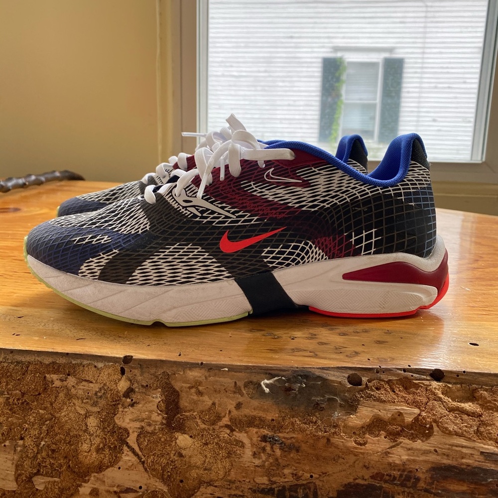 Nike Ghoswift sz 8.5M LIKE NEW
